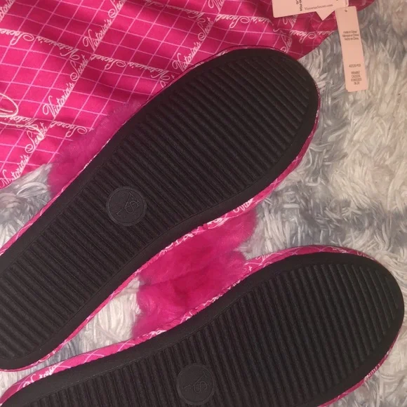 New Victoria Secret slippers - Picture 6 of 8
